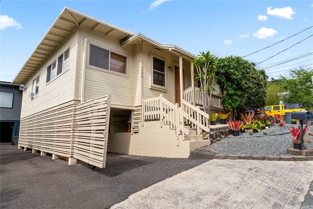 1506 Frear Street A, Honolulu, HI 96813