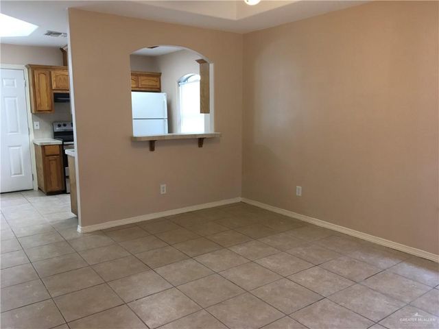 3110 E Diamondhead Avenue B, Alton, TX 78573