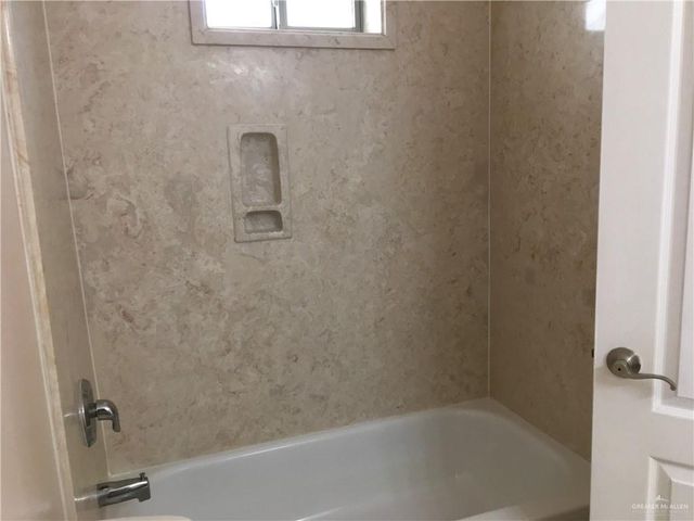 3110 E Diamondhead Avenue B, Alton, TX 78573