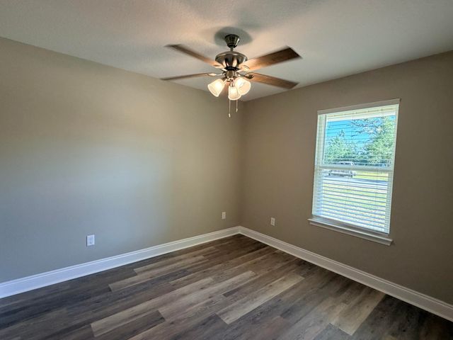 5302 Kervin Road, Crestview, FL 32539