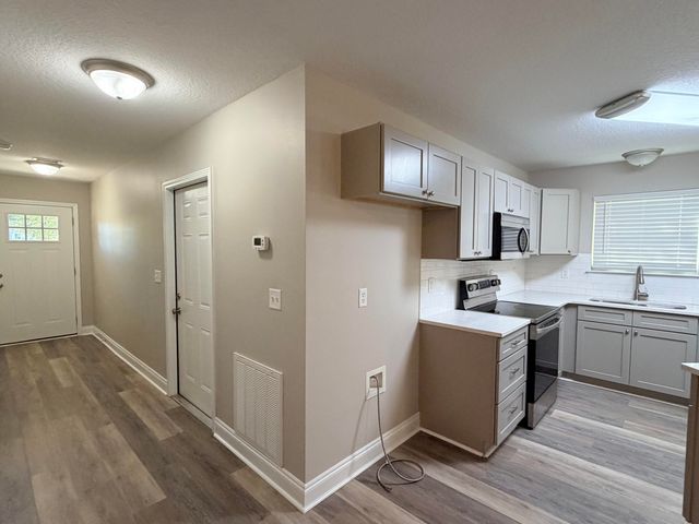 5302 Kervin Road, Crestview, FL 32539