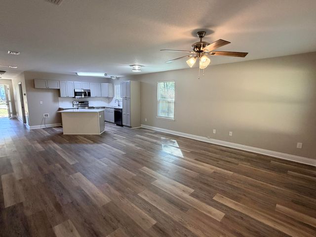 5302 Kervin Road, Crestview, FL 32539