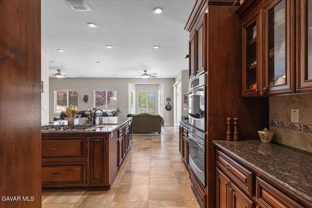 23840 Martingale Way, Tehachapi, CA 93561