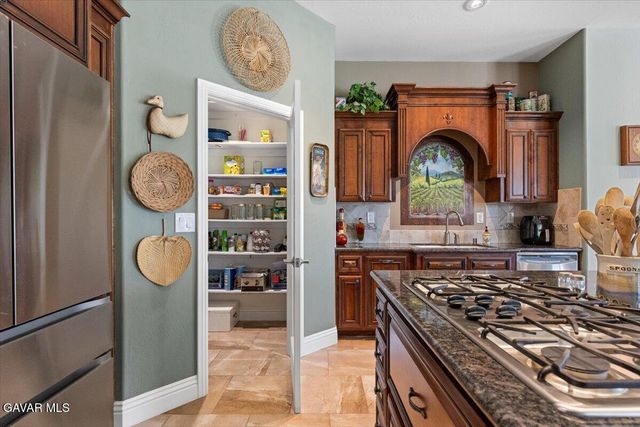 23840 Martingale Way, Tehachapi, CA 93561