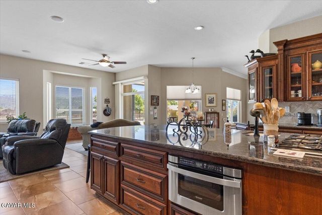 23840 Martingale Way, Tehachapi, CA 93561