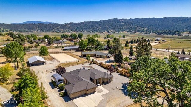23840 Martingale Way, Tehachapi, CA 93561