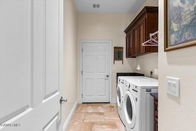 23840 Martingale Way, Tehachapi, CA 93561