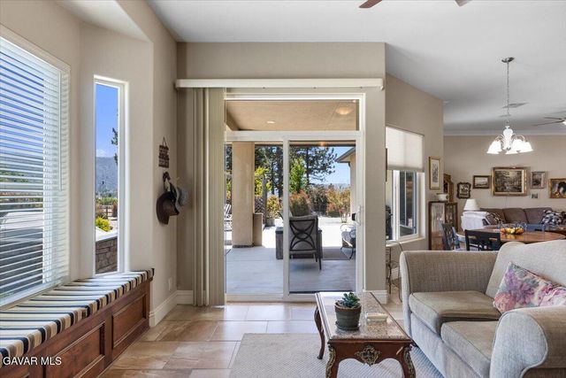 23840 Martingale Way, Tehachapi, CA 93561
