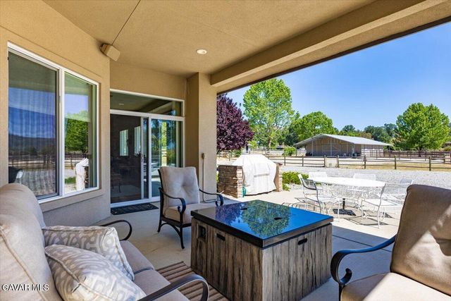 23840 Martingale Way, Tehachapi, CA 93561