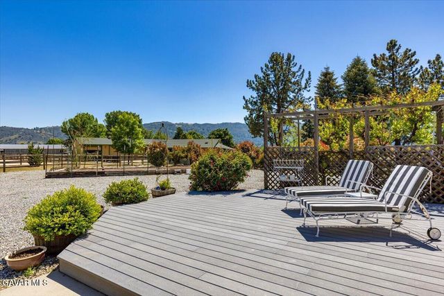 23840 Martingale Way, Tehachapi, CA 93561