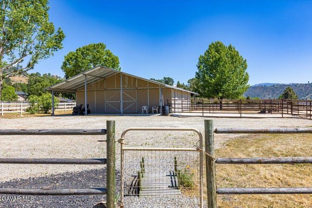 23840 Martingale Way, Tehachapi, CA 93561