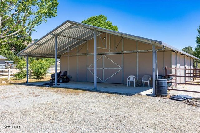23840 Martingale Way, Tehachapi, CA 93561