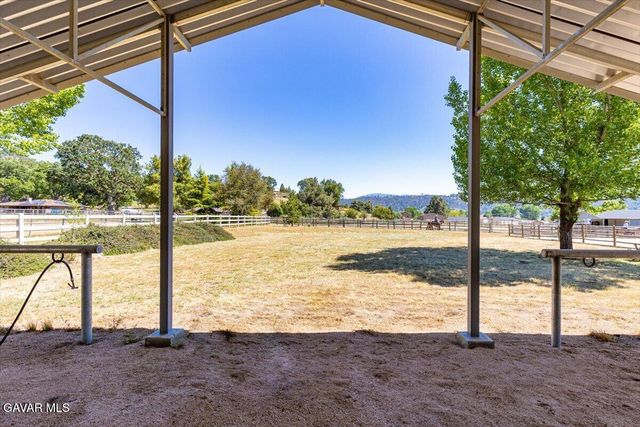 23840 Martingale Way, Tehachapi, CA 93561