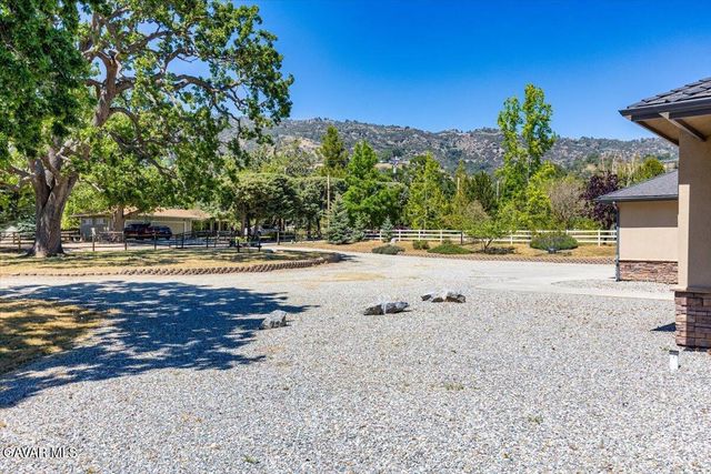 23840 Martingale Way, Tehachapi, CA 93561