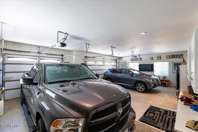 23840 Martingale Way, Tehachapi, CA 93561