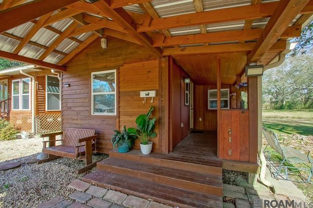 751 Lakeview Dr, Denham Springs, LA 70726