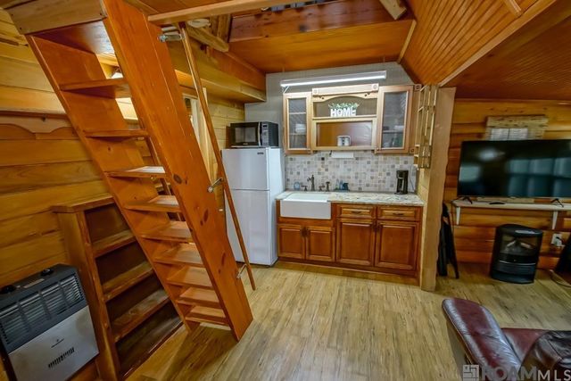 751 Lakeview Dr, Denham Springs, LA 70726