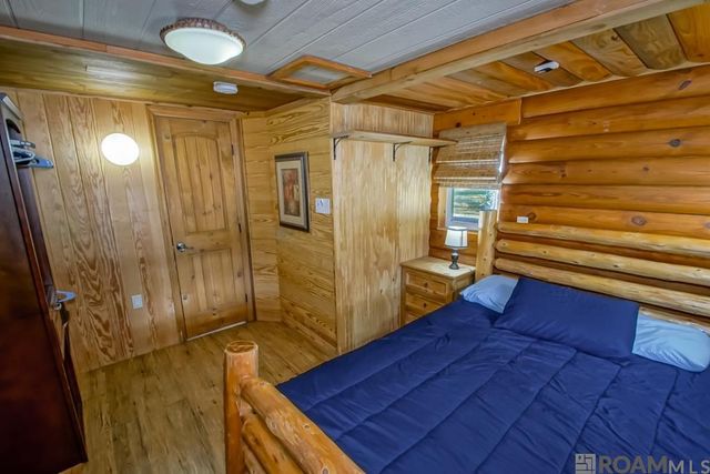 751 Lakeview Dr, Denham Springs, LA 70726