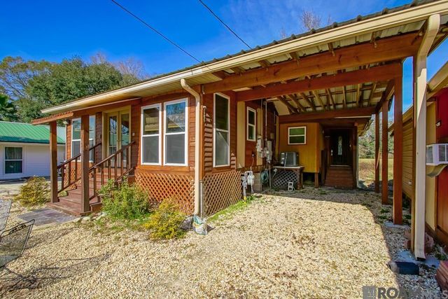 751 Lakeview Dr, Denham Springs, LA 70726