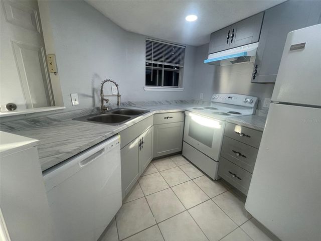 1964 LAKE ATRIUMS CIRCLE 154, Orlando, FL 32839
