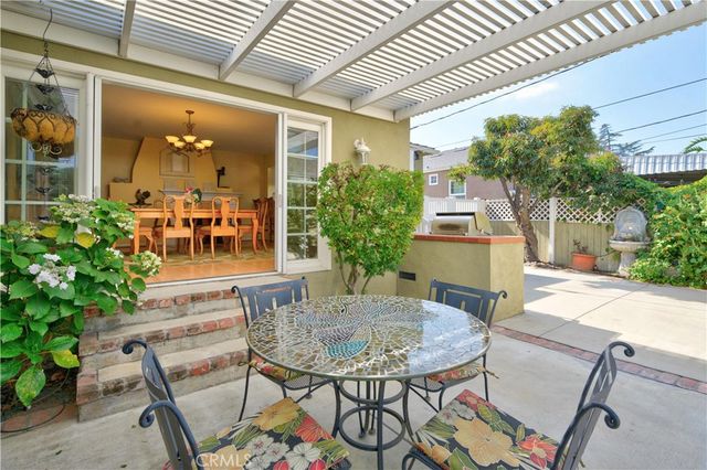 1426 N Buena Vista, Burbank, CA 91505