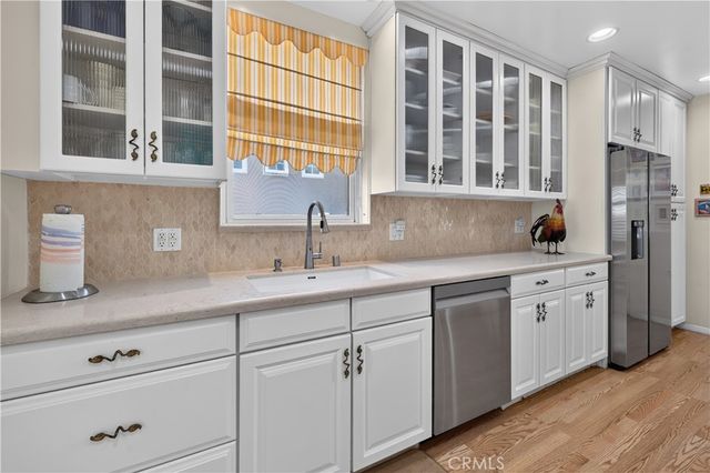 1426 N Buena Vista, Burbank, CA 91505