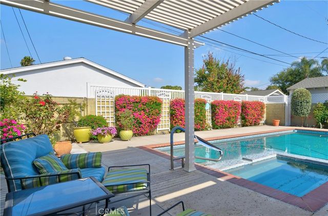 1426 N Buena Vista, Burbank, CA 91505