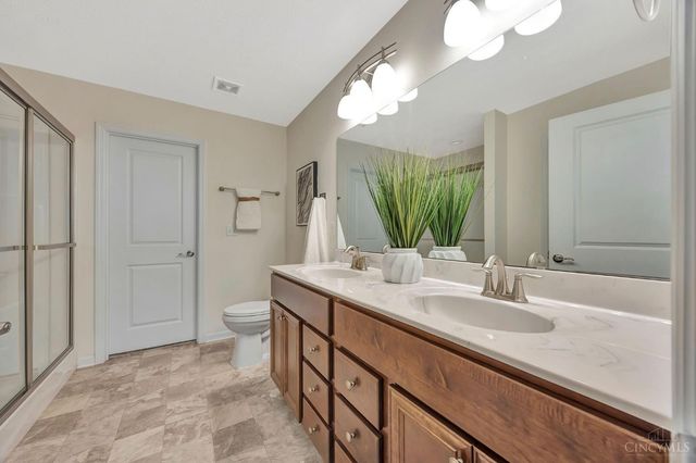 717 Villa Court, Trenton, OH 45067