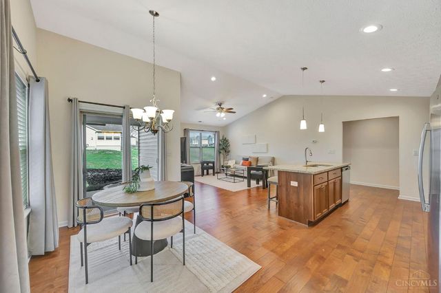 717 Villa Court, Trenton, OH 45067