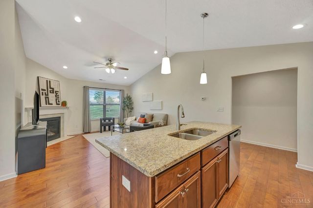 717 Villa Court, Trenton, OH 45067