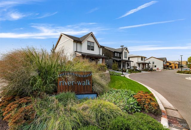 104 Riverwalk Drive, Lynden, WA 98264