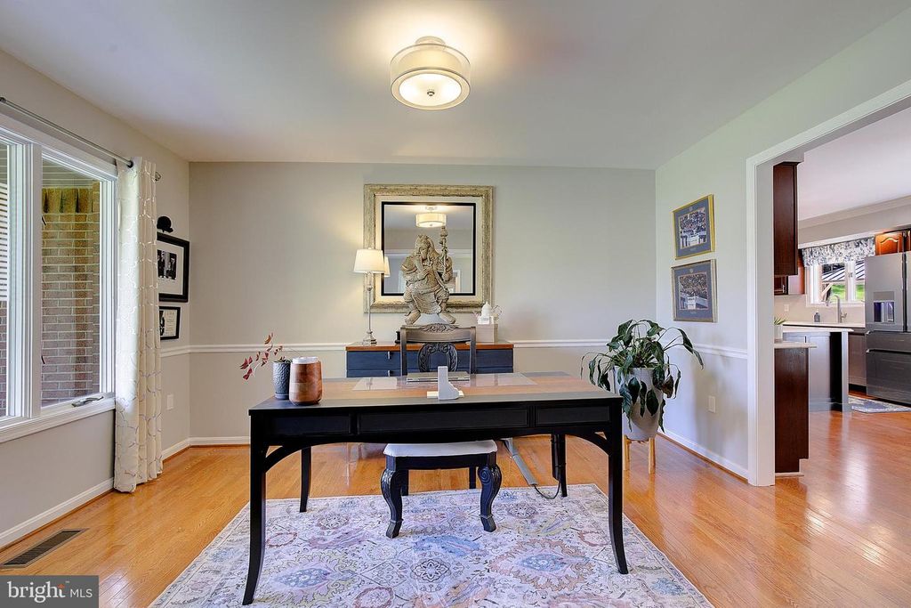 Image 14 of property listing at 3050 HICKORY RIDGE RD, Dunkirk, MD 20754