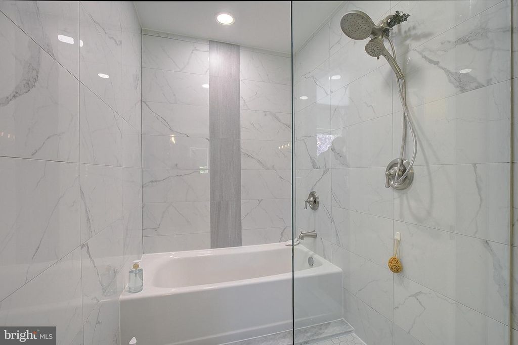 Image 29 of property listing at 3050 HICKORY RIDGE RD, Dunkirk, MD 20754