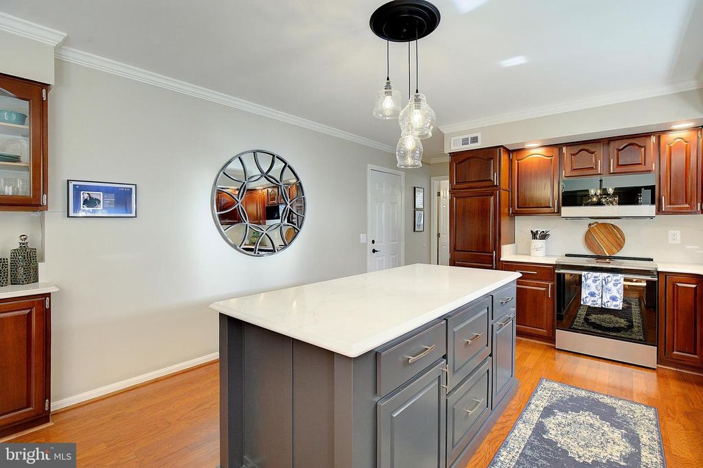 Image 38 of property listing at 3050 HICKORY RIDGE RD, Dunkirk, MD 20754