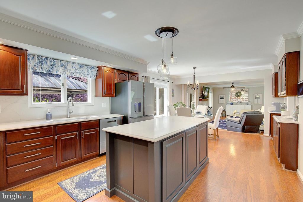 Image 39 of property listing at 3050 HICKORY RIDGE RD, Dunkirk, MD 20754