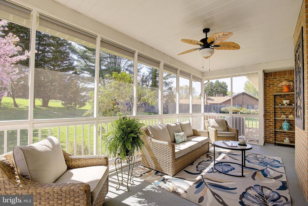 Image 45 of property listing at 3050 HICKORY RIDGE RD, Dunkirk, MD 20754