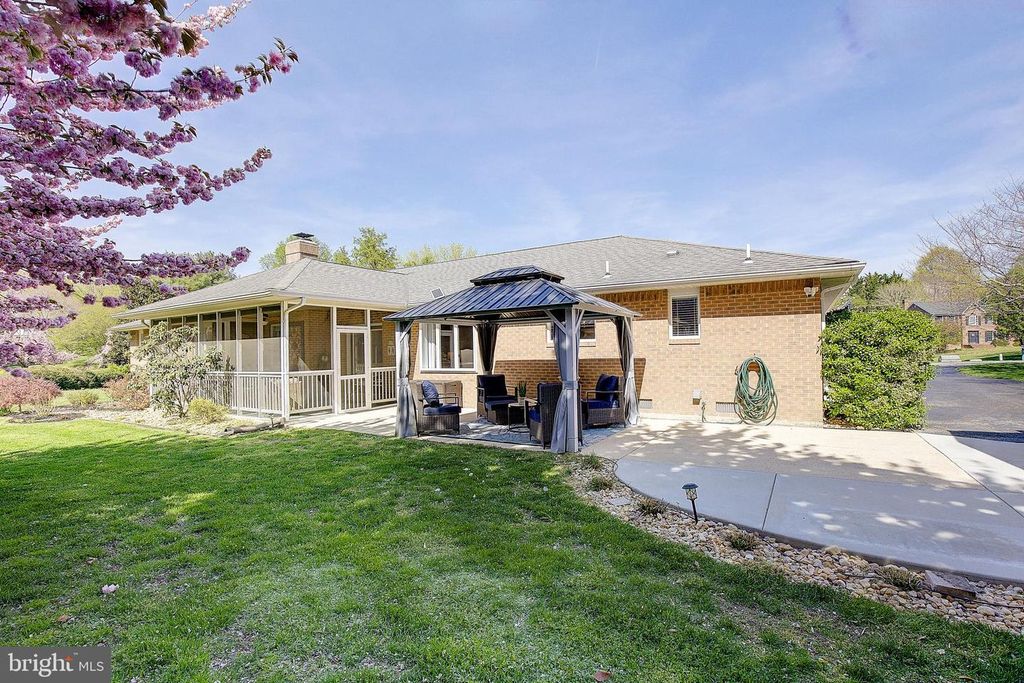 Image 53 of property listing at 3050 HICKORY RIDGE RD, Dunkirk, MD 20754