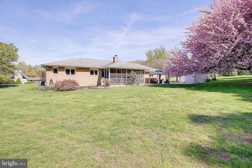 Image 56 of property listing at 3050 HICKORY RIDGE RD, Dunkirk, MD 20754