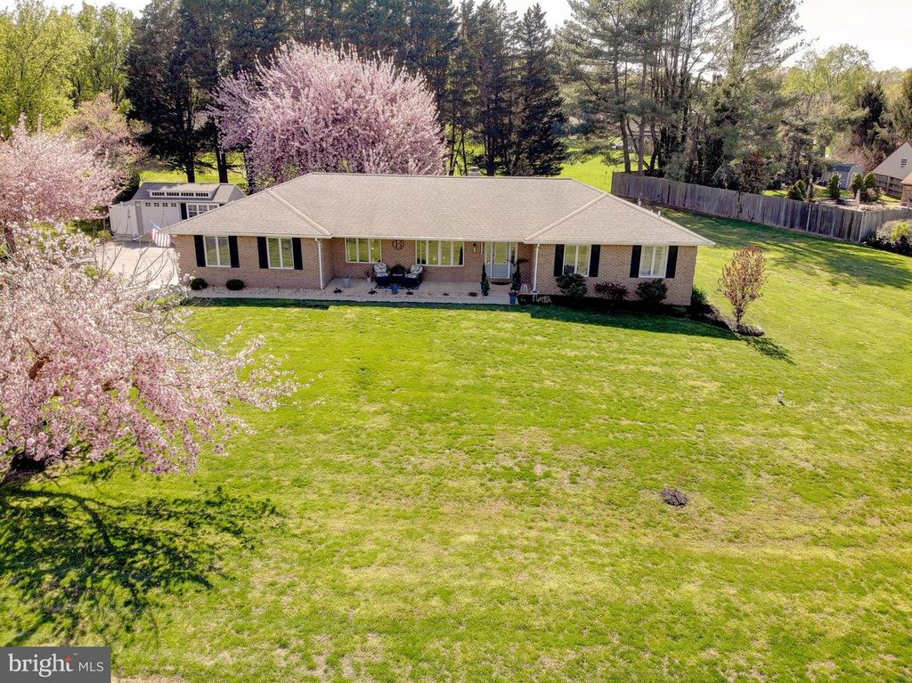 Image 61 of property listing at 3050 HICKORY RIDGE RD, Dunkirk, MD 20754