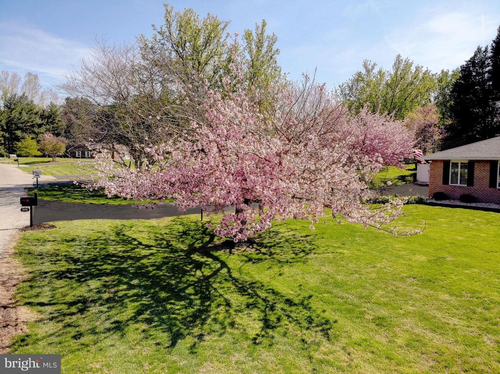 Image 72 of property listing at 3050 HICKORY RIDGE RD, Dunkirk, MD 20754