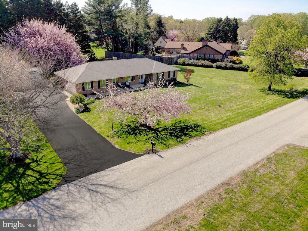 Image 73 of property listing at 3050 HICKORY RIDGE RD, Dunkirk, MD 20754