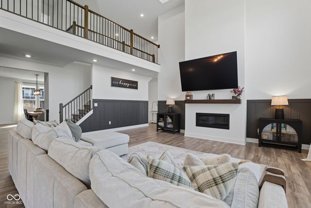 11420 Gammel Place, Fishers, IN 46040