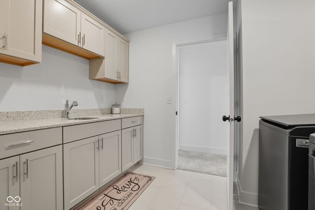 11420 Gammel Place, Fishers, IN 46040