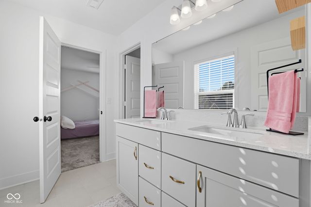 11420 Gammel Place, Fishers, IN 46040