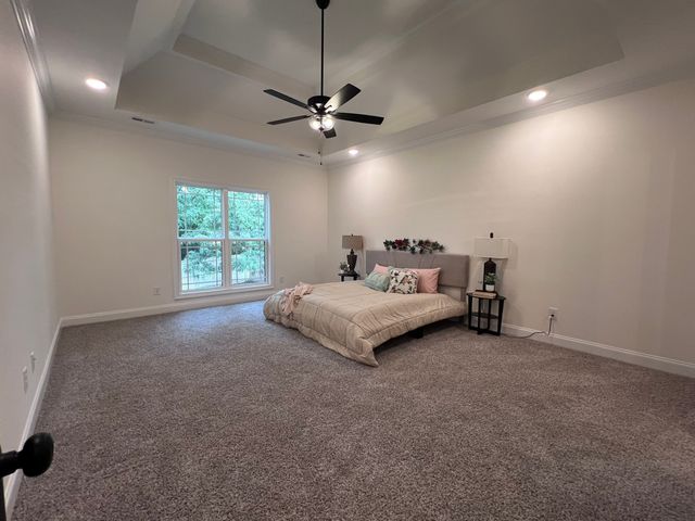 848 Burley Barn Rd, Clarksville, TN 37042