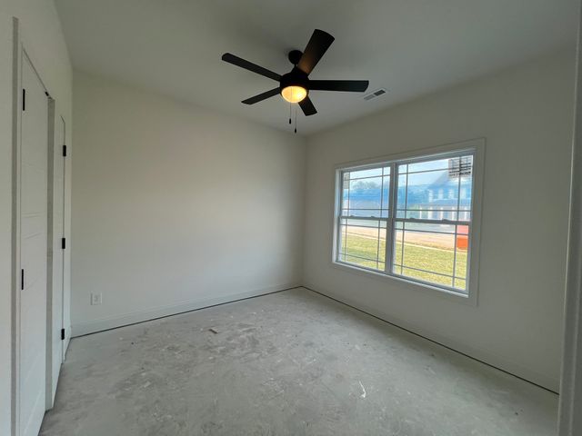 848 Burley Barn Rd, Clarksville, TN 37042