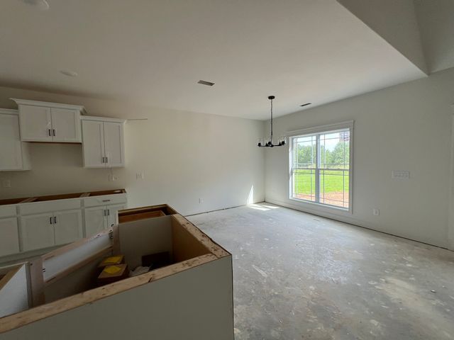 848 Burley Barn Rd, Clarksville, TN 37042