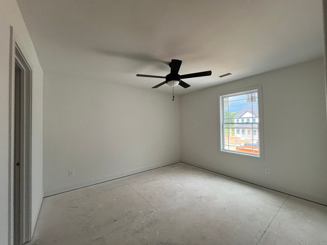848 Burley Barn Rd, Clarksville, TN 37042