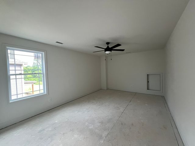 848 Burley Barn Rd, Clarksville, TN 37042