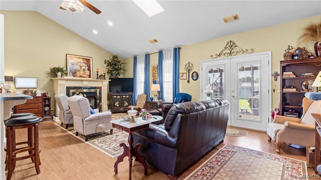 6527 Hibiscus, Northport, AL 35473